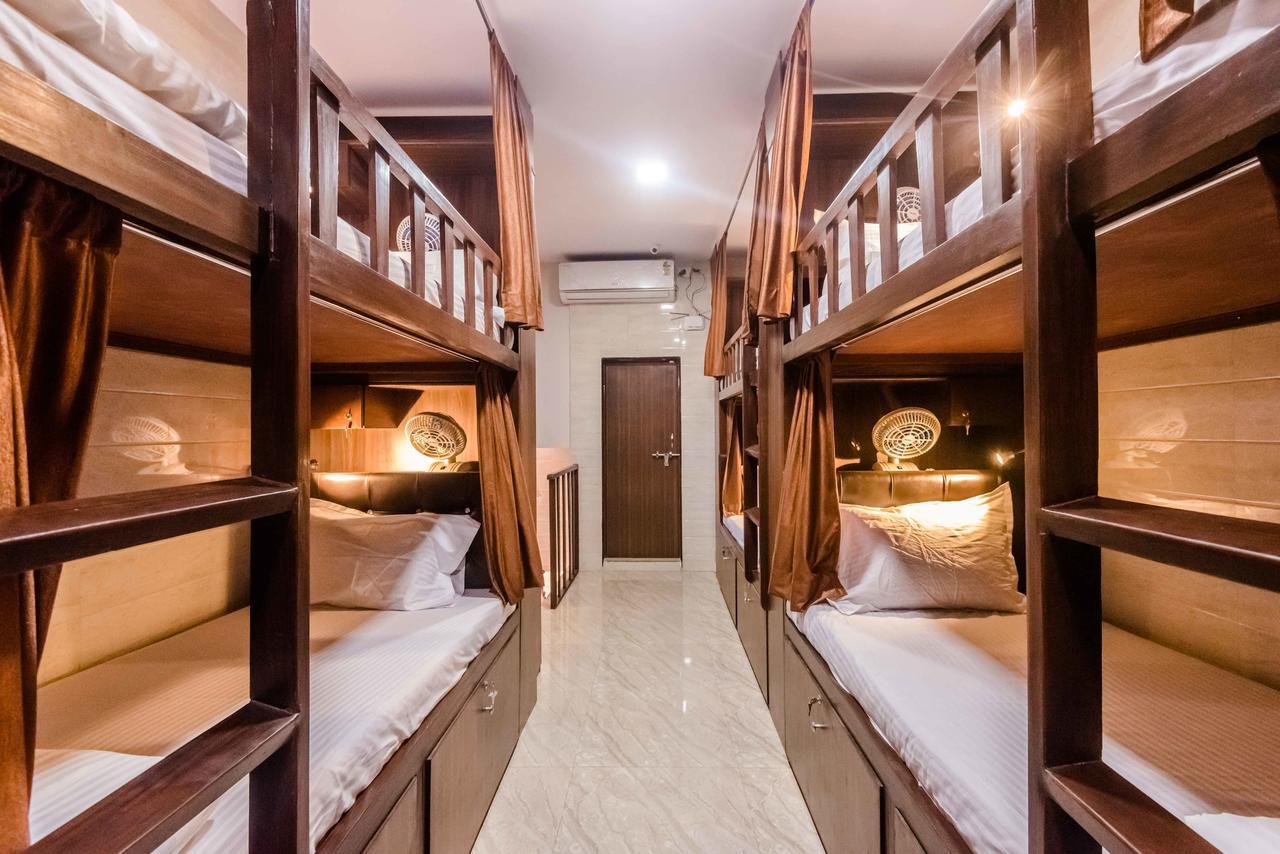 Awesome Dormitory - Men Only Bombay Exterior foto