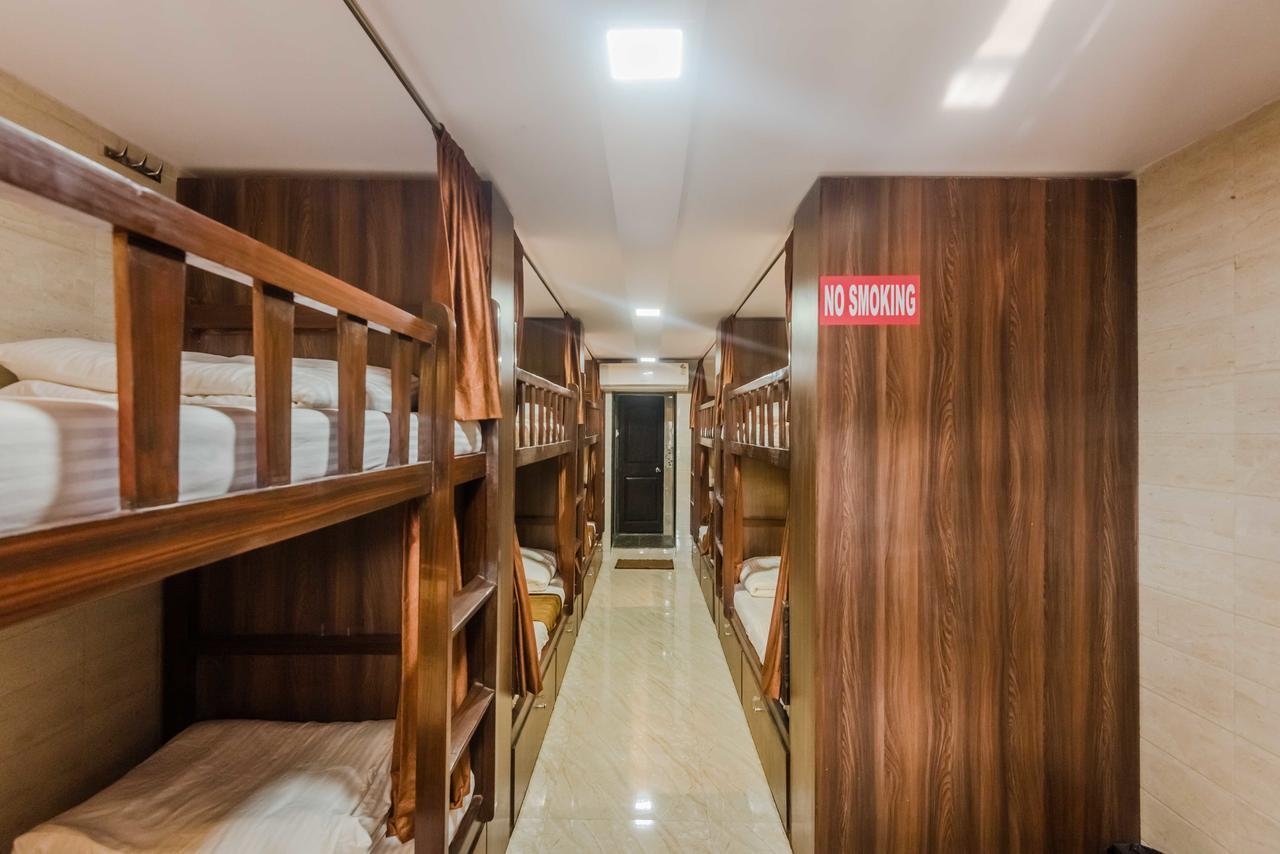 Awesome Dormitory - Men Only Bombay Exterior foto